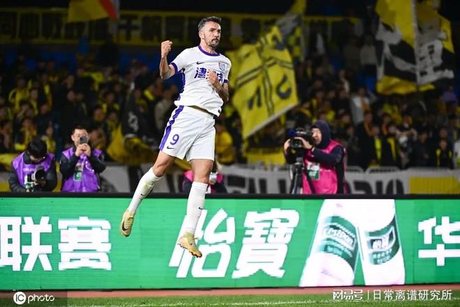 伤退+4黄到手神锋创纪录却藏隐患津门虎2-2青岛代价不小！3